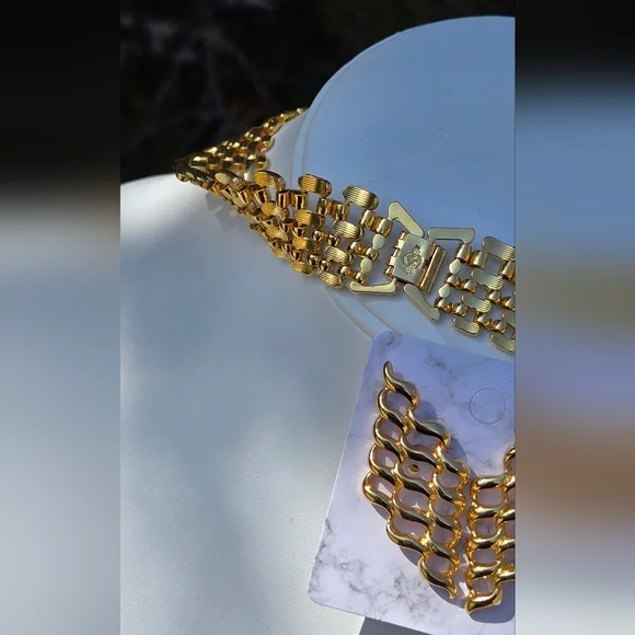 Vintage Premier Designs Panther Link Collar Necklace Gold Tone / Avon Eartings - Picture 9 of 16